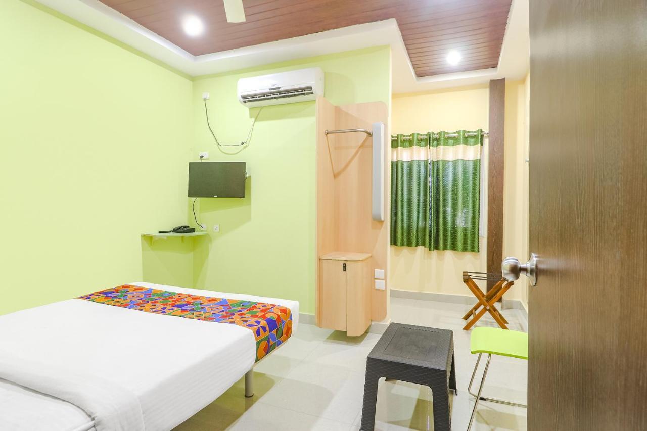 Fabexpress Airport Stay Inn - Nr Hyderabad International Airport, Shamshabad Exterior foto